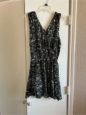Joie Dark Green Printed Sleeveless V-Neck Mini Dress